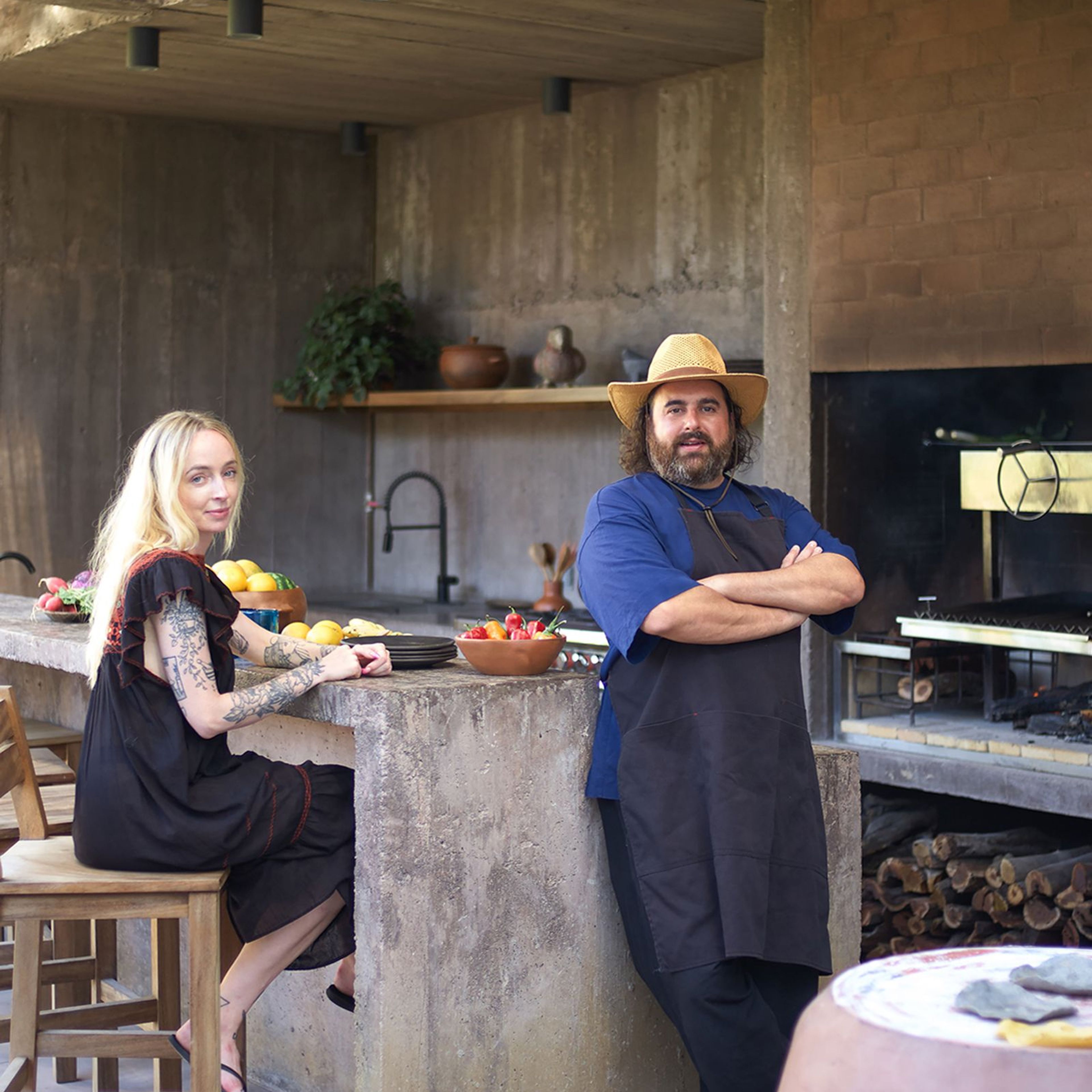 Casa Melina: Ernesto Kut Gomez's Tower under the Stars