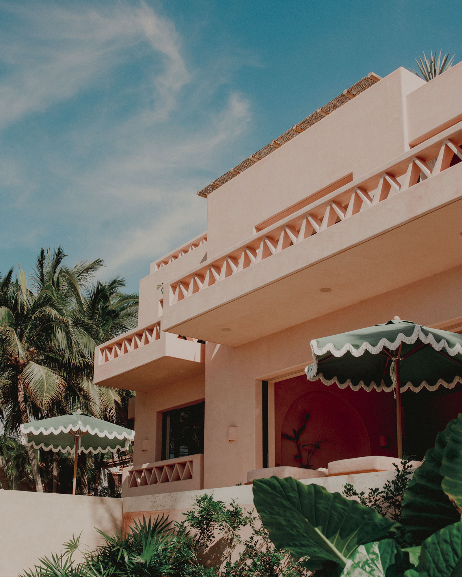 casa-rosada_villa_sayulita-mexico_exterior-detail-facade.jpg