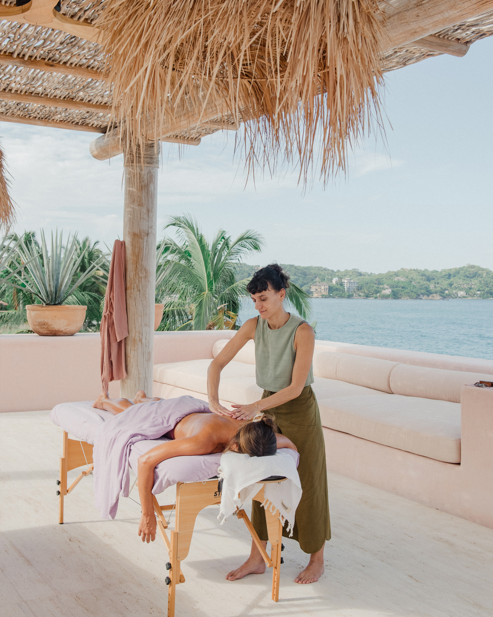 casa-rosada_villa_sayulita-mexico_exterior-massage.jpg