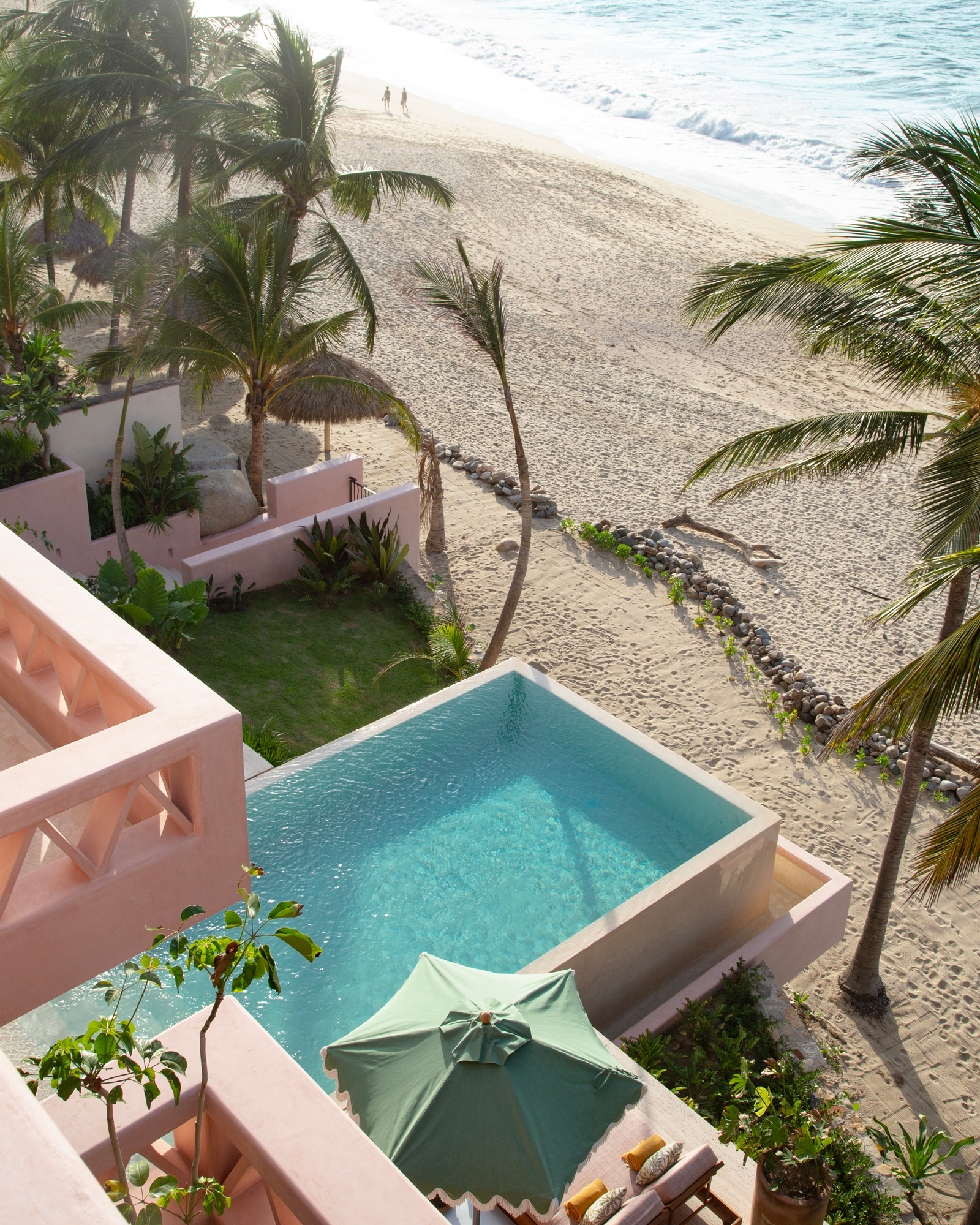 casa-rosada_villa_sayulita-mexico_exterior-pool-top.jpg
