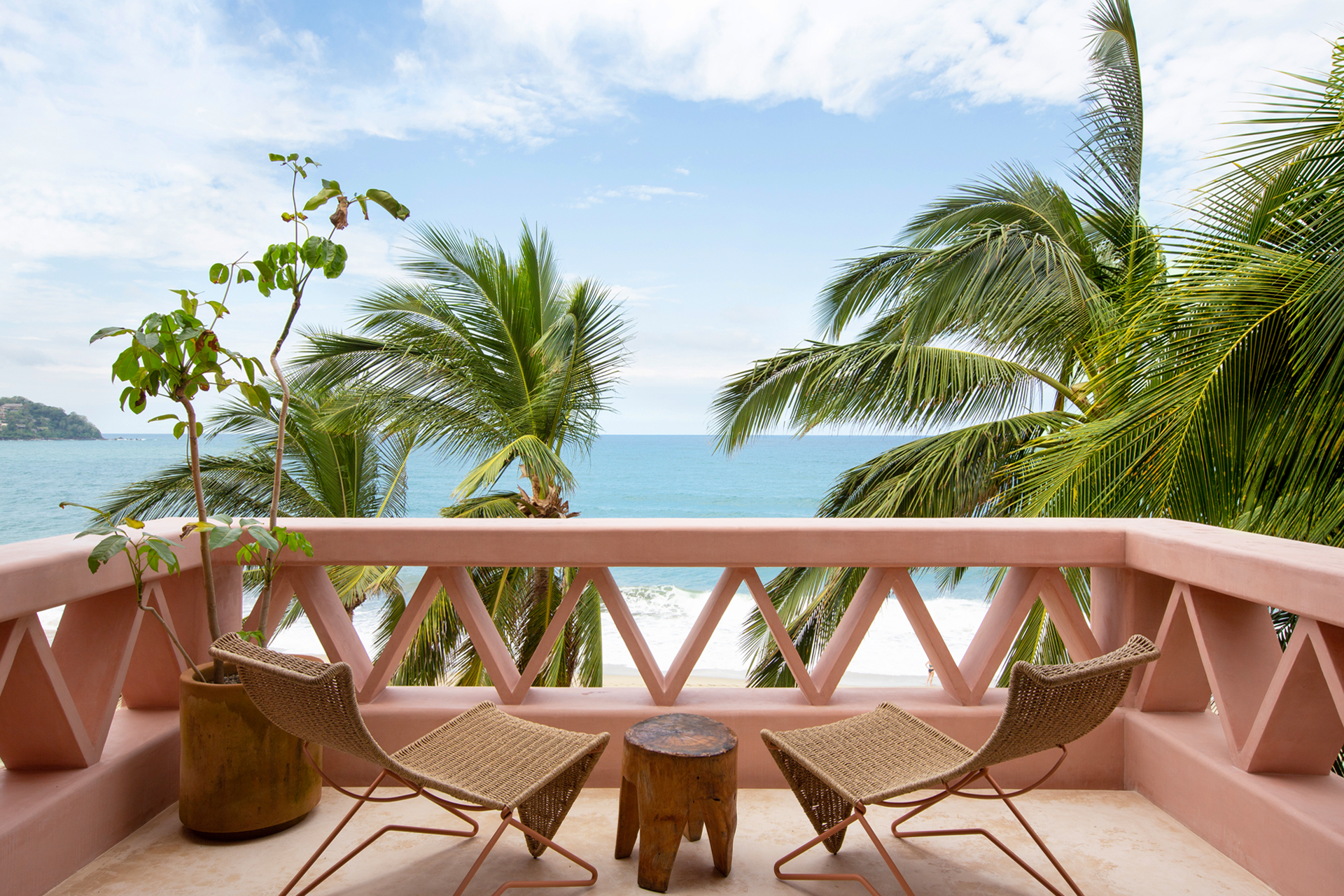 casa-rosada_villa_sayulita-mexico_exterior-terrace-view.jpg