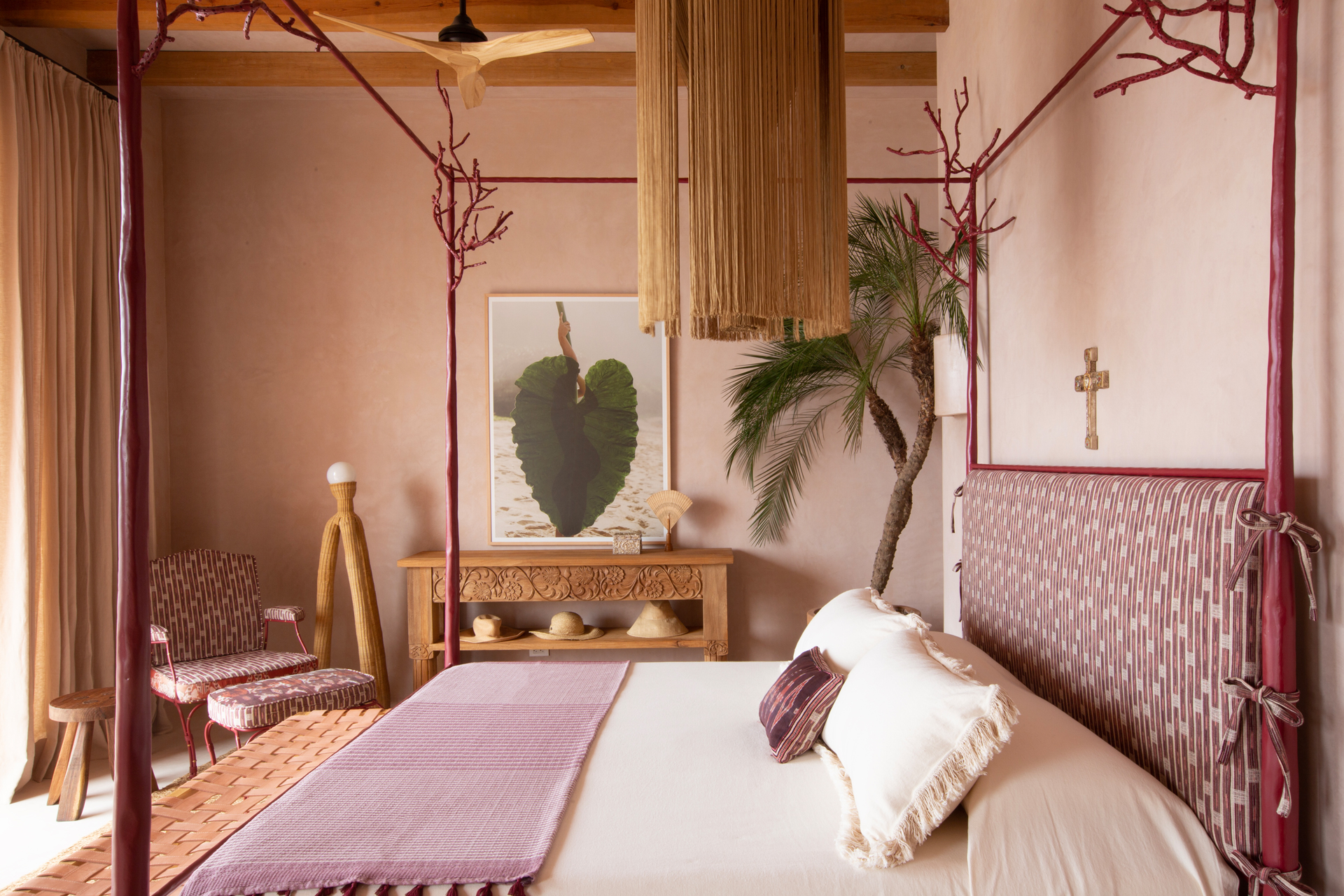casa-rosada_villa_sayulita-mexico_interior-bedroom-view.jpg